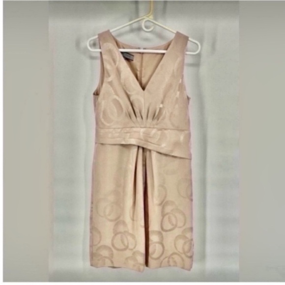 Anne Klein Dresses & Skirts - Anne Klein Classic Nude Blush V Neck Back Zip A Lined Chic Wedding Guest…